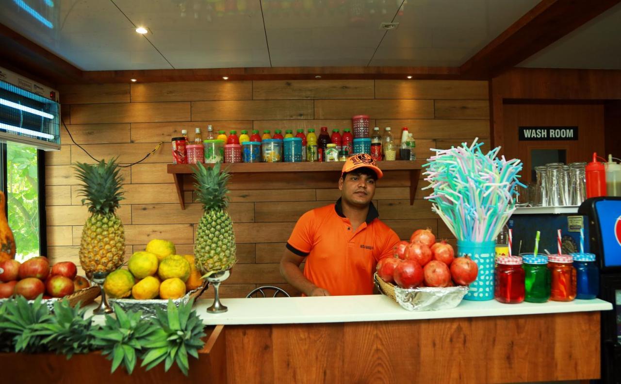 Sree Janardhana Residency Kollam Bagian luar foto